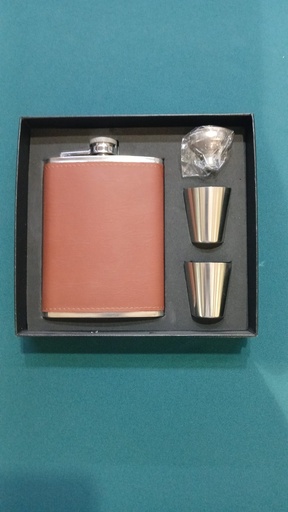 [33190006] CONJUNTO DE PETACA Y VASOS